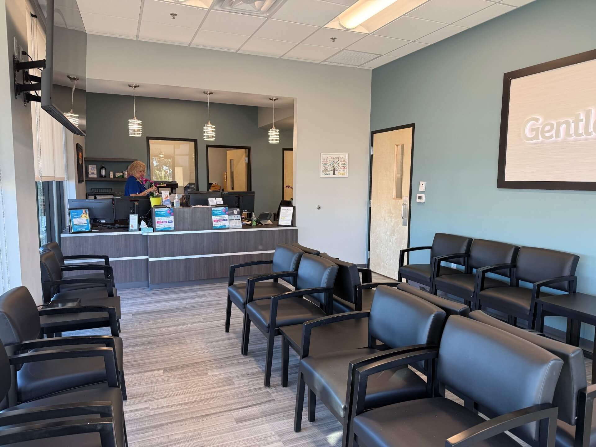 GD Glendale Waiting Room