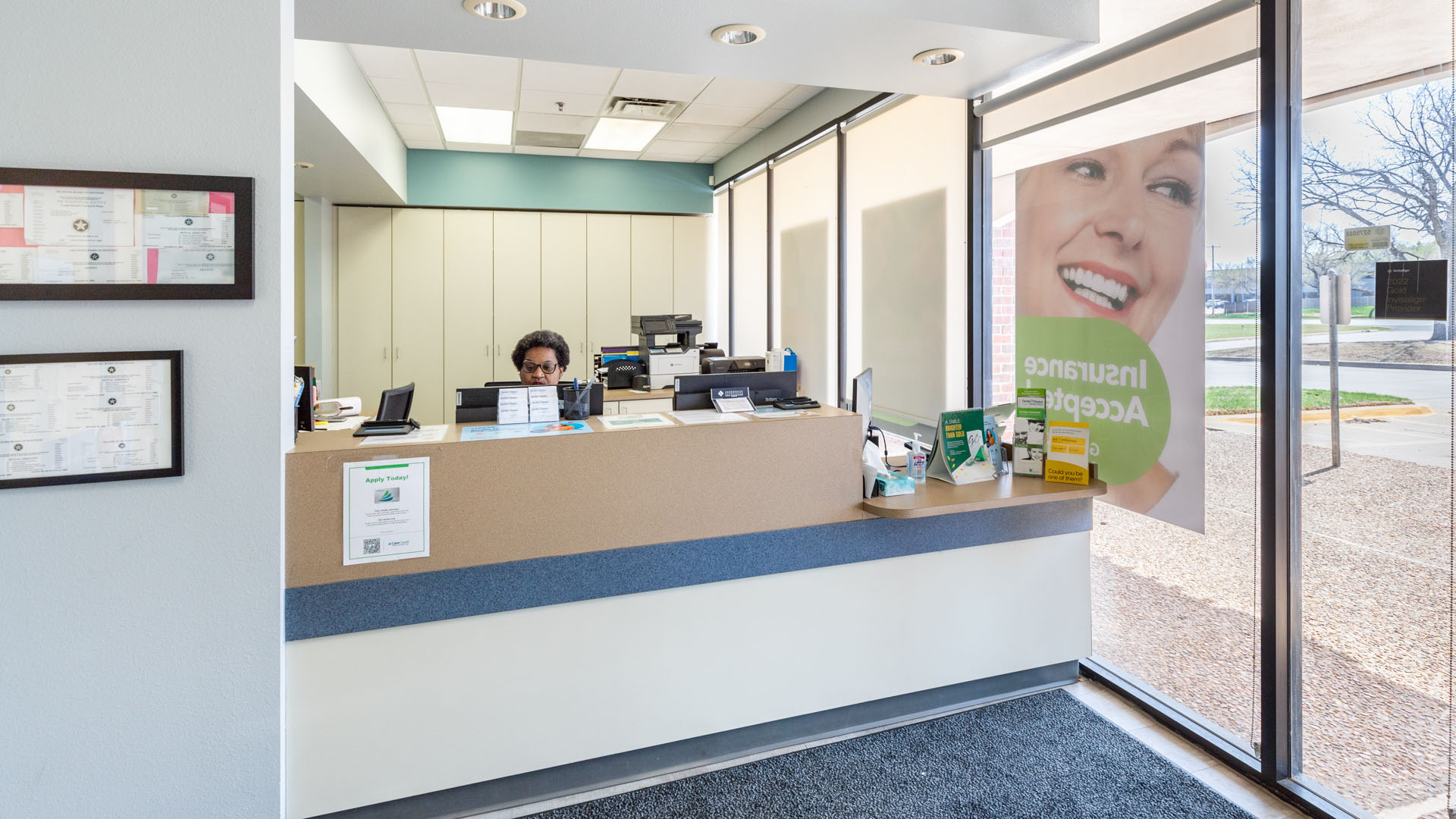 dental-clinic-reception-area_Gentle-Dental-Courtyard-Plaza-optimized