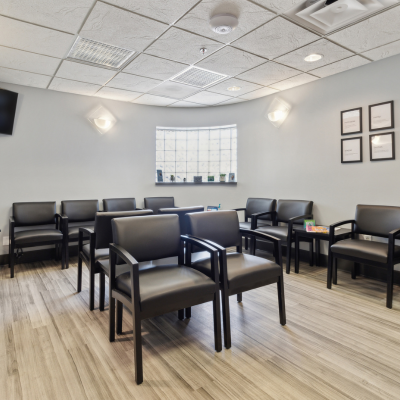 gentle-dental-scottsdale-az-dental-interior-office-patient-waiting-room-july-2024
