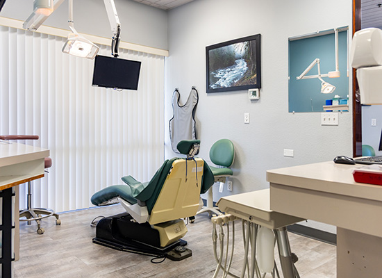 local-dentist-modern-dental-treatment-room_Gentle-Dental-Fresno
