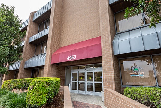 dental-office-entrance_Gentle-Dental-Irvine