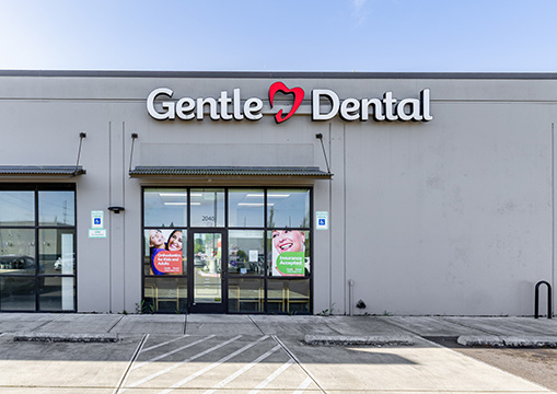 dental-office-entrance_Gentle-Dental-Lebanon