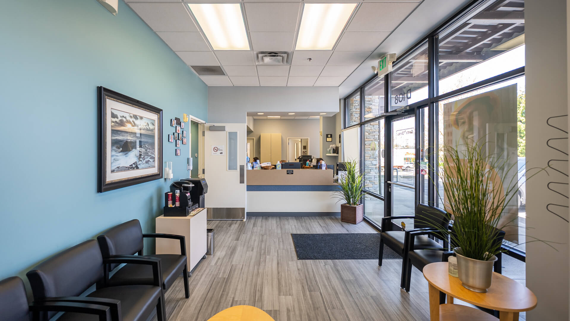 dental-clinic-reception-area_Gentle-Dental-Puyallup(1)