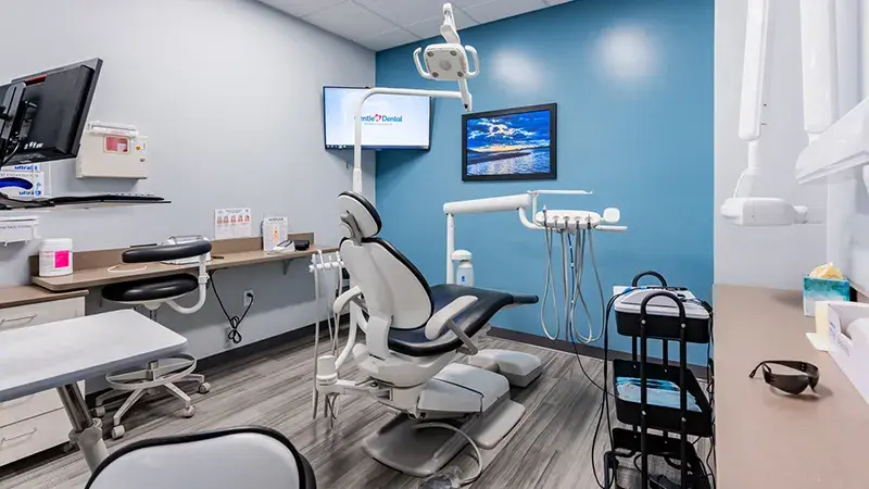 3360-W-Cactus-Ave-Exam-room-013