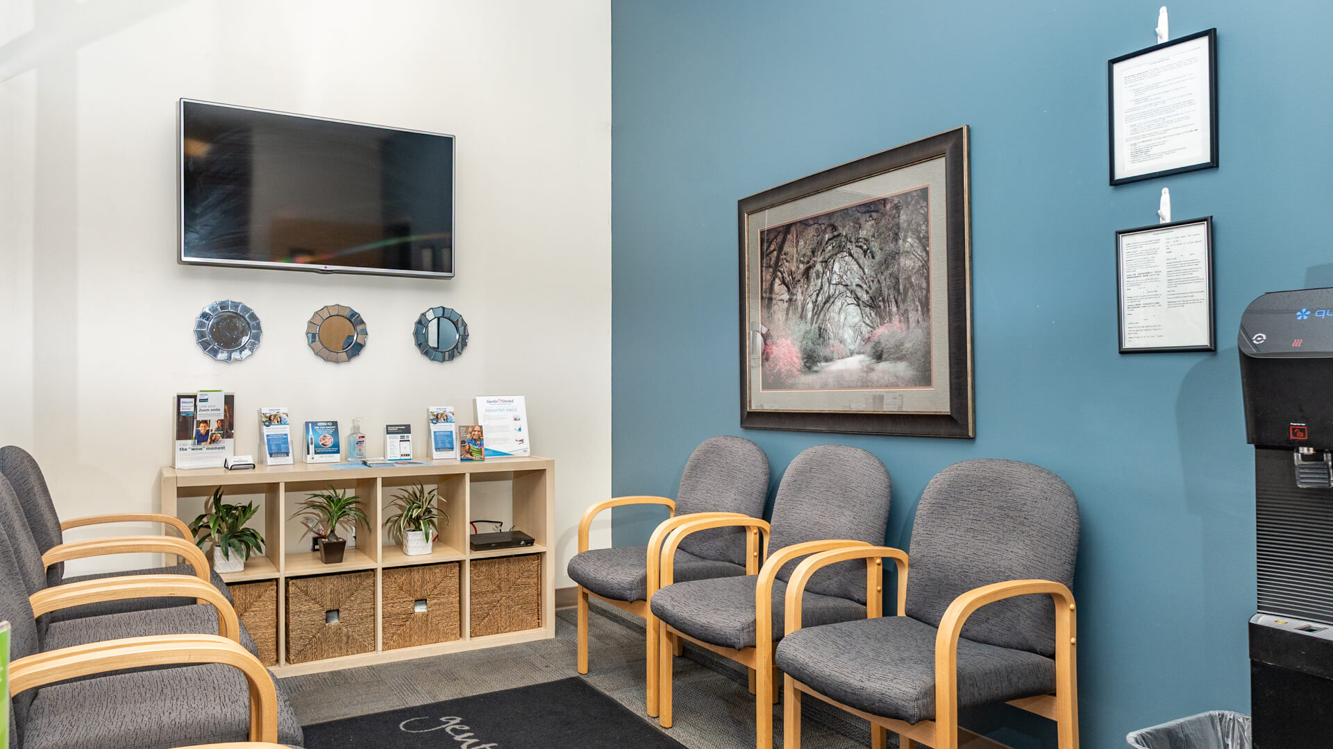 dental-care-office-waiting-area_Gentle-Dental-Brentwood