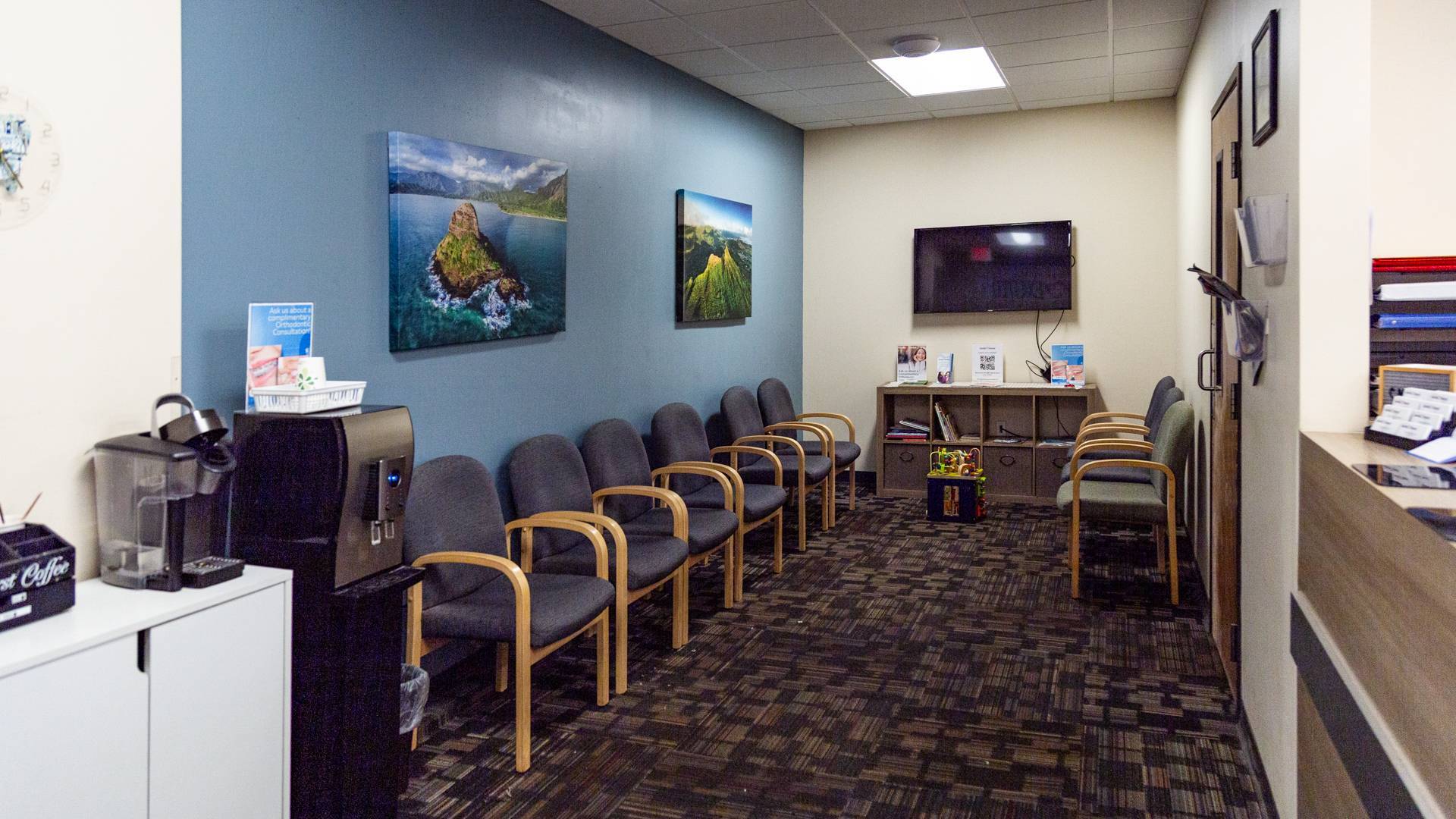 dental-care-office-waiting-area_Gentle-Dental-Mililani