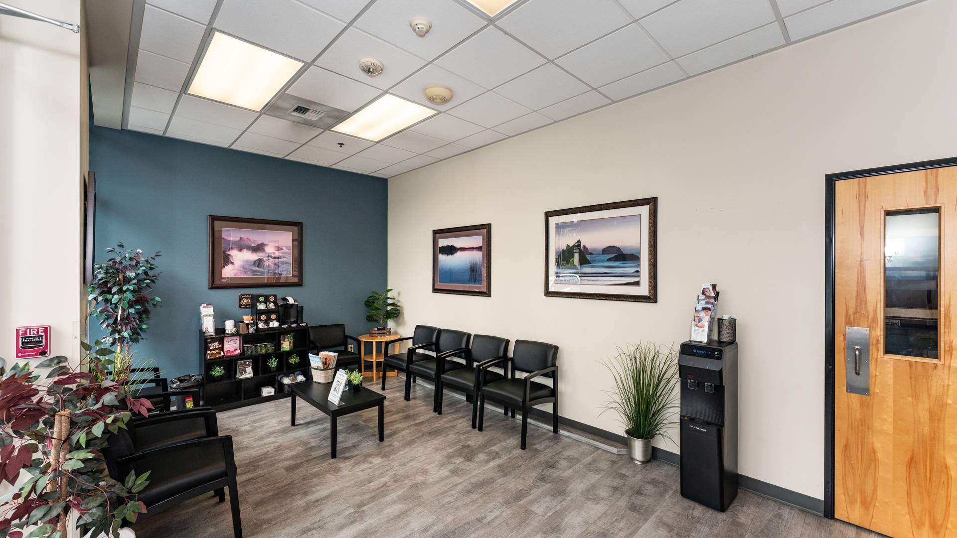 dental-care-office-waiting-area_Gentle-Dental-North-Meridian(1)