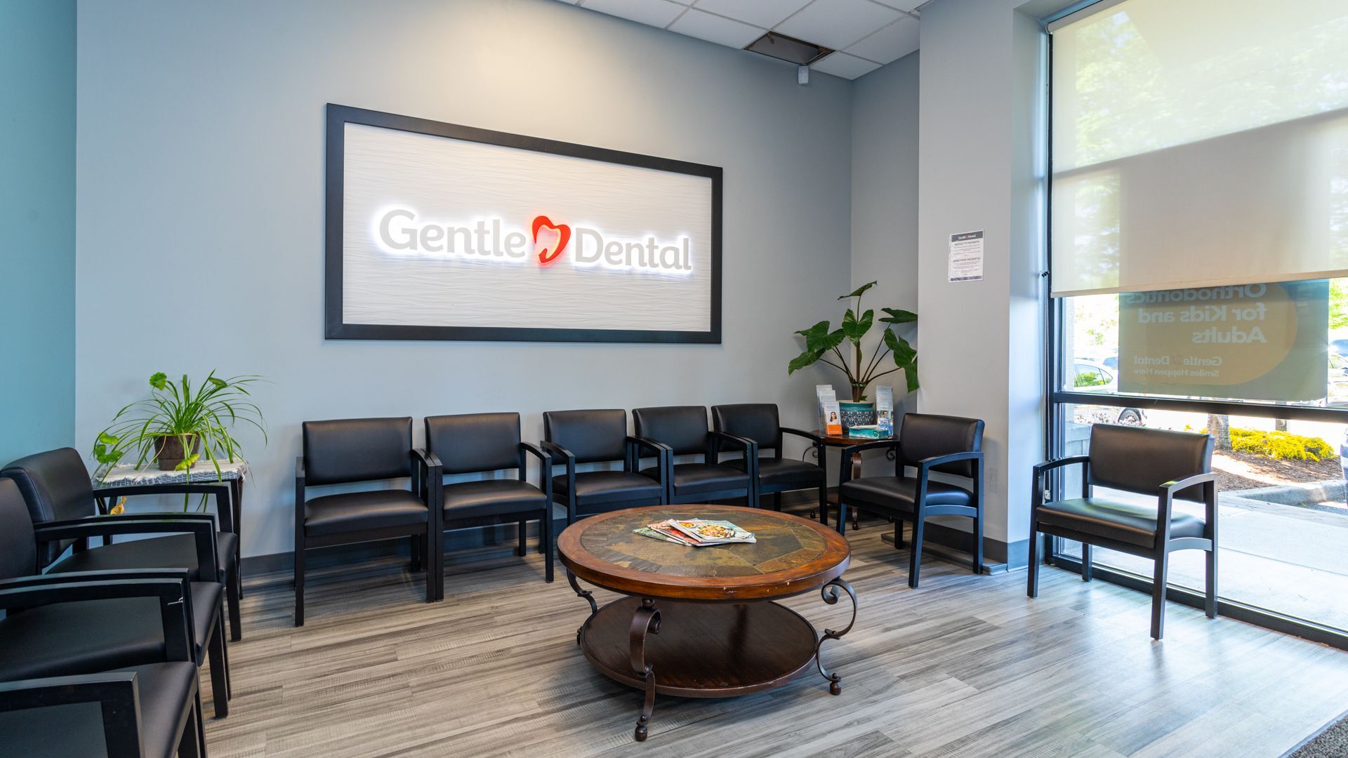 dental-care-office-waiting-area_Gentle-Dental-NorthGate