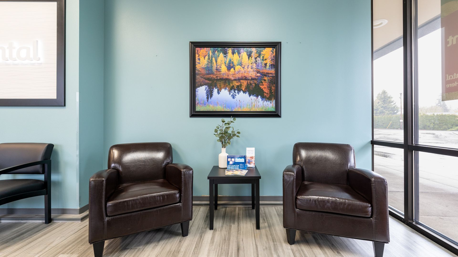 dental-care-office-waiting-area_Gentle-Dental-Sherwood(1)