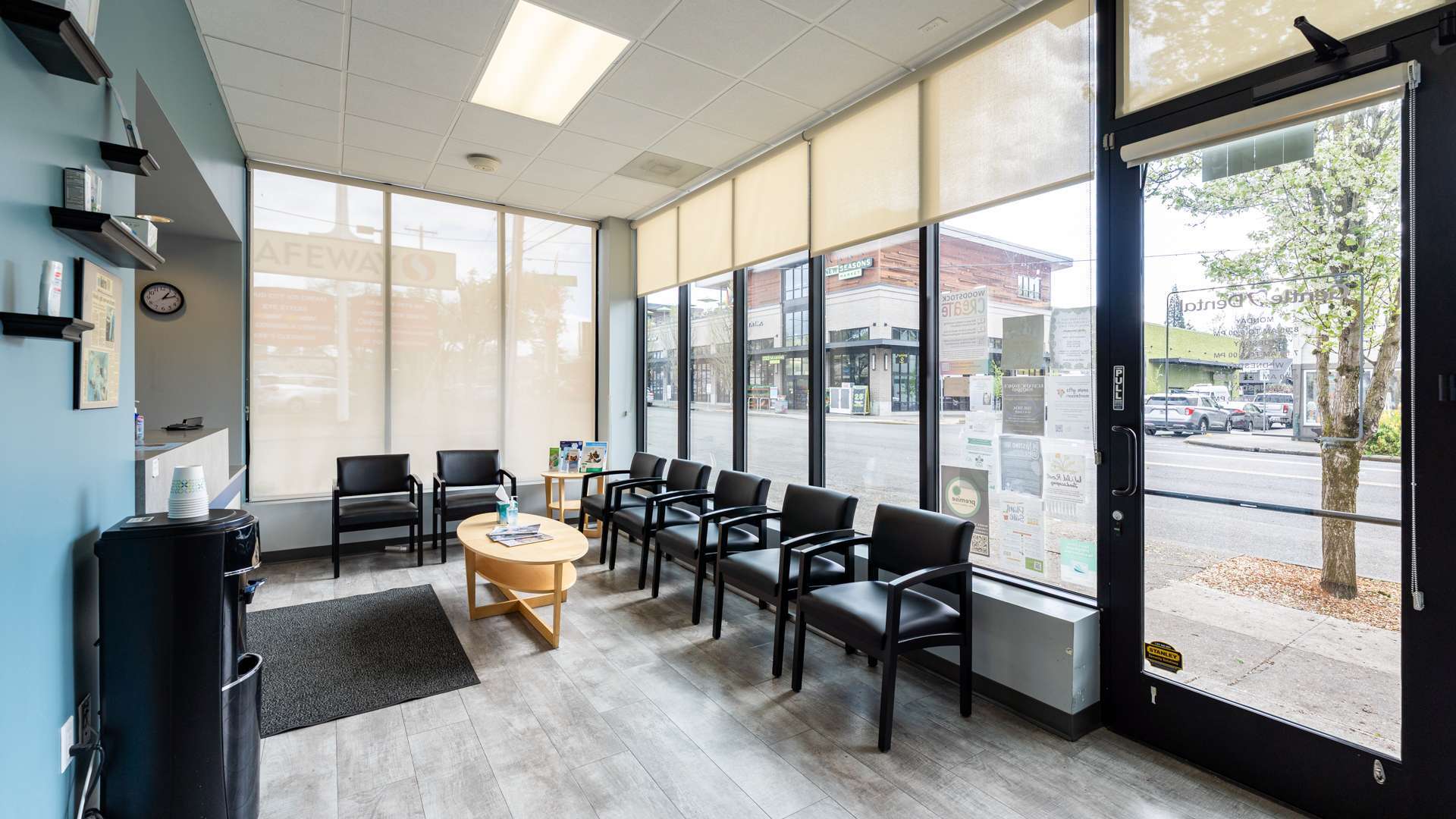 dental-care-office-waiting-area_Gentle-Dental-Woodstock