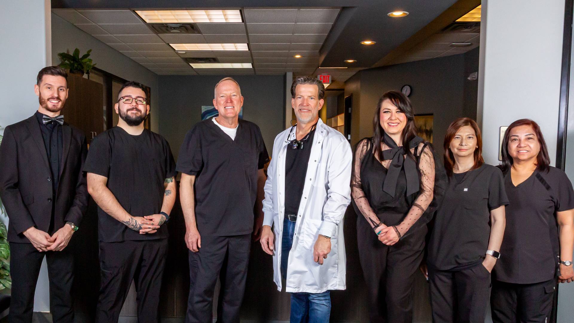 dental-care-team-photo_Gentle-Dental-Spanish-Trail