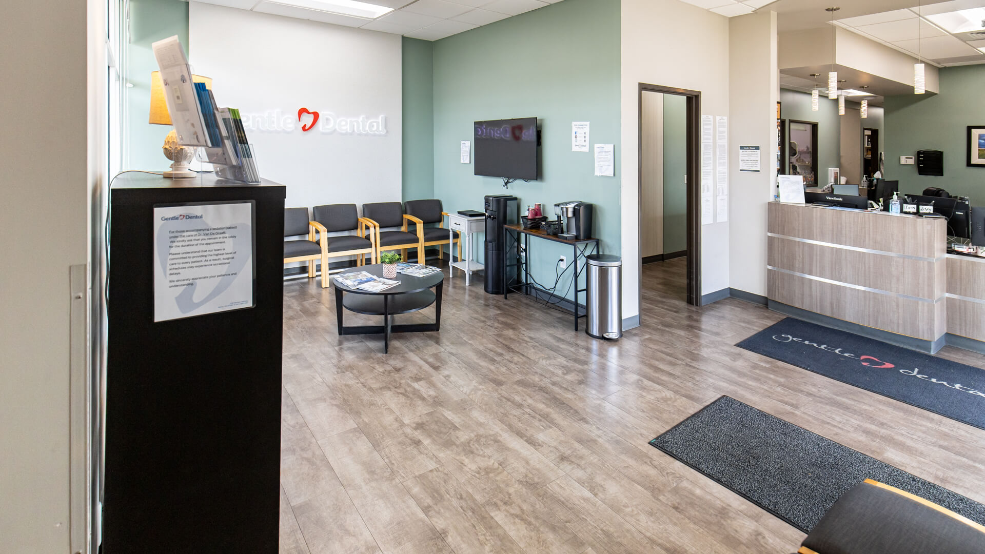 dental-clinic-reception-area_Gentle-Dental-Albany(1)