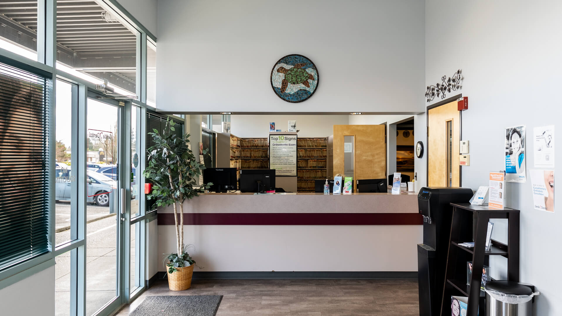 dental-clinic-reception-area_Gentle-Dental-Everett