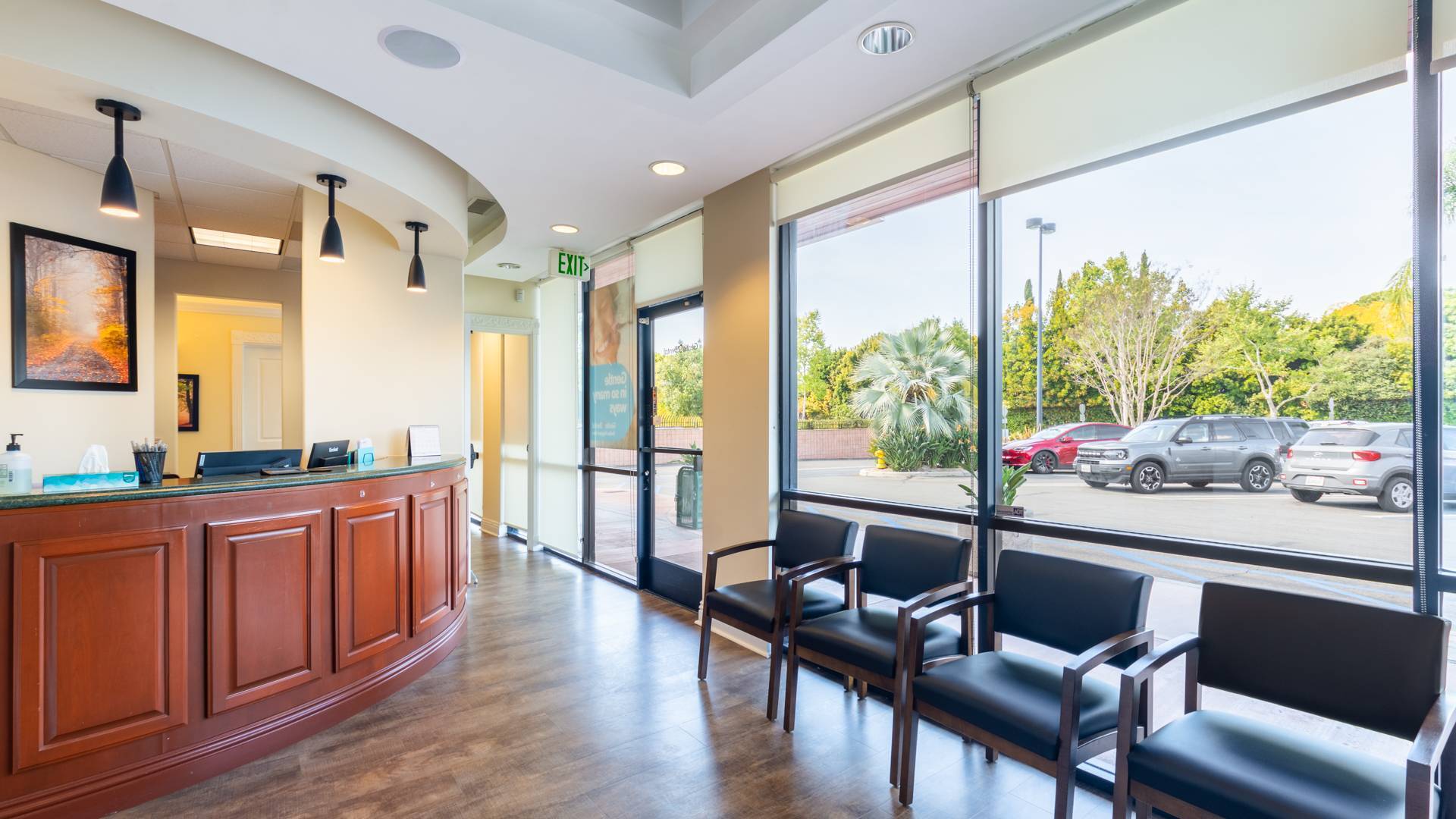 dental-clinic-reception-area_Gentle-Dental-Laguna-Woods