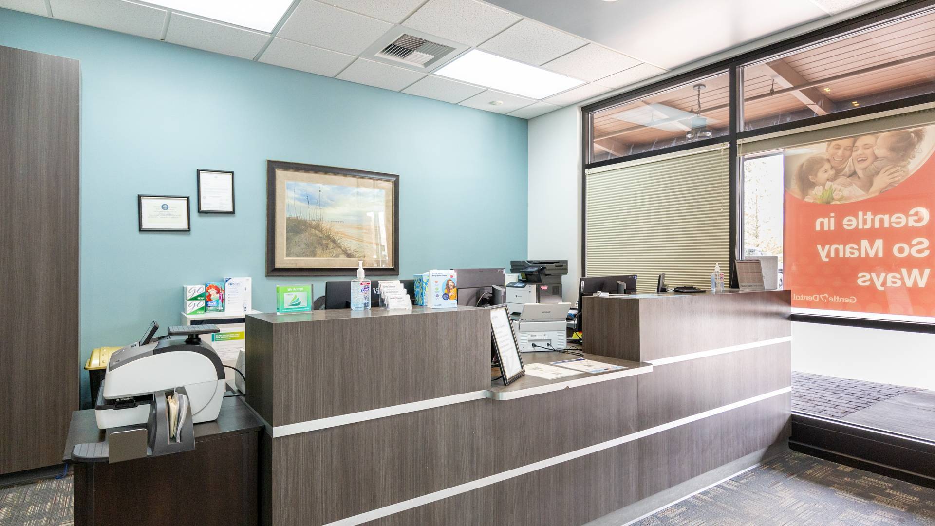 dental-clinic-reception-area_Gentle-Dental-Sparks(1)