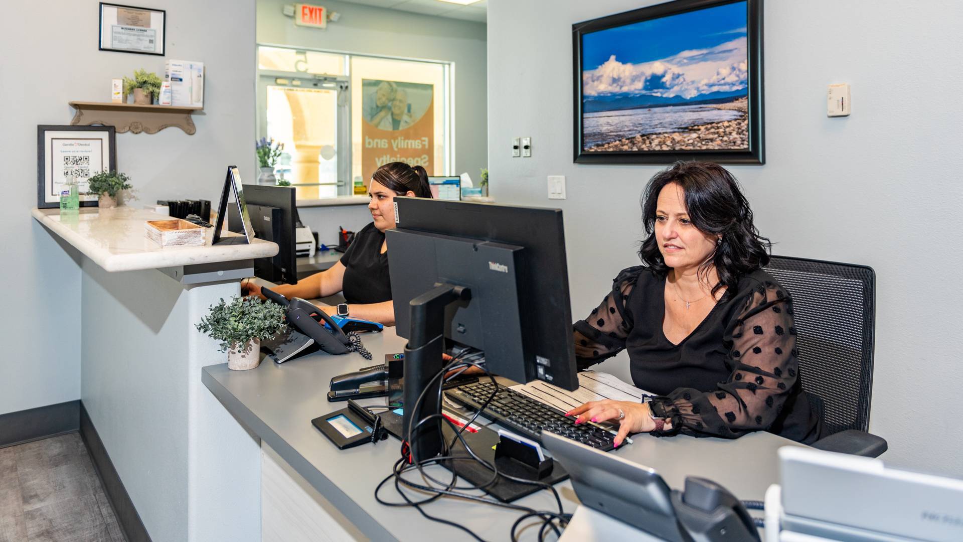 dental-clinic-reception-area_Gentle-Dental-Tenaya