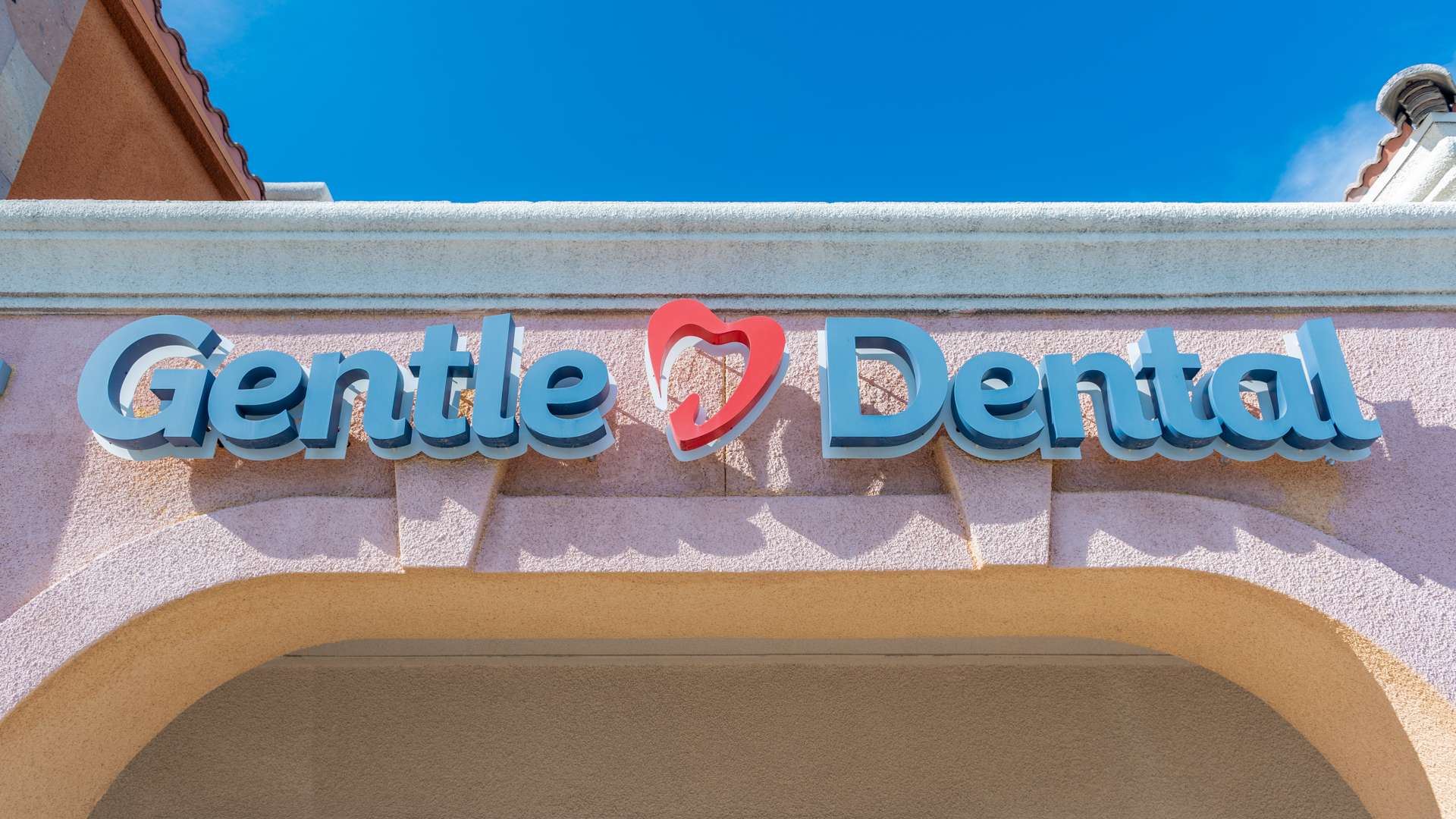 dental-office-entrance_Gentle-Dental-Tenaya