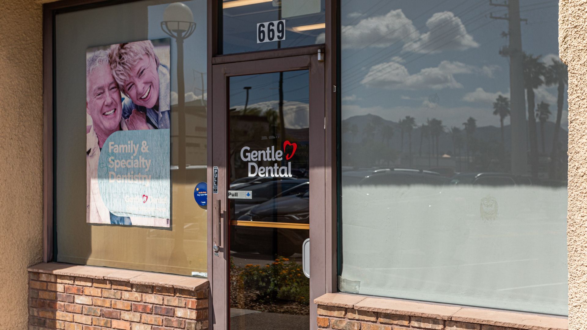 dental-office-front-signage_Gentle-Dental-Green-Valley