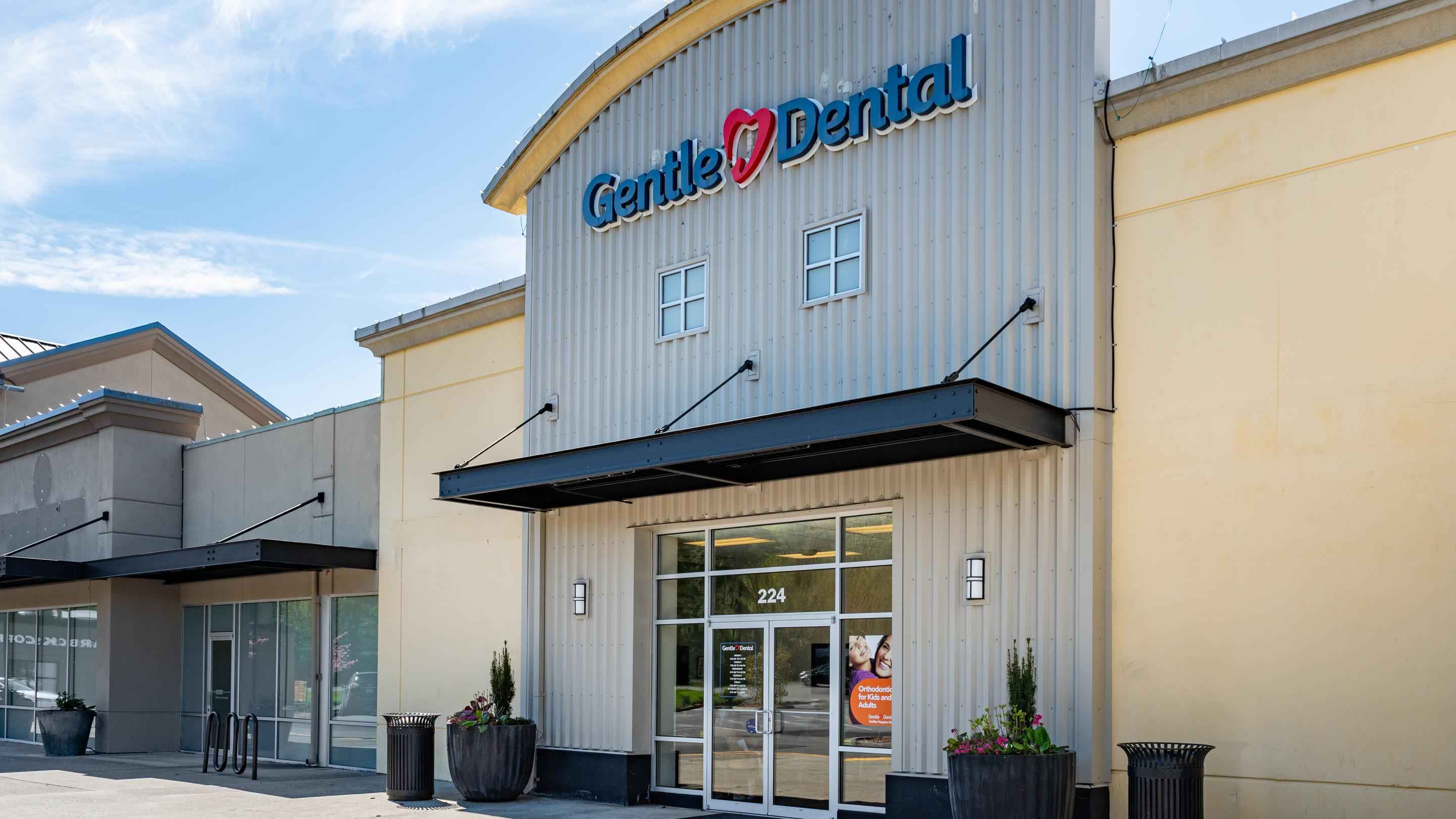 dental-office-front-signage_Gentle-Dental-Sehome-Village(1)