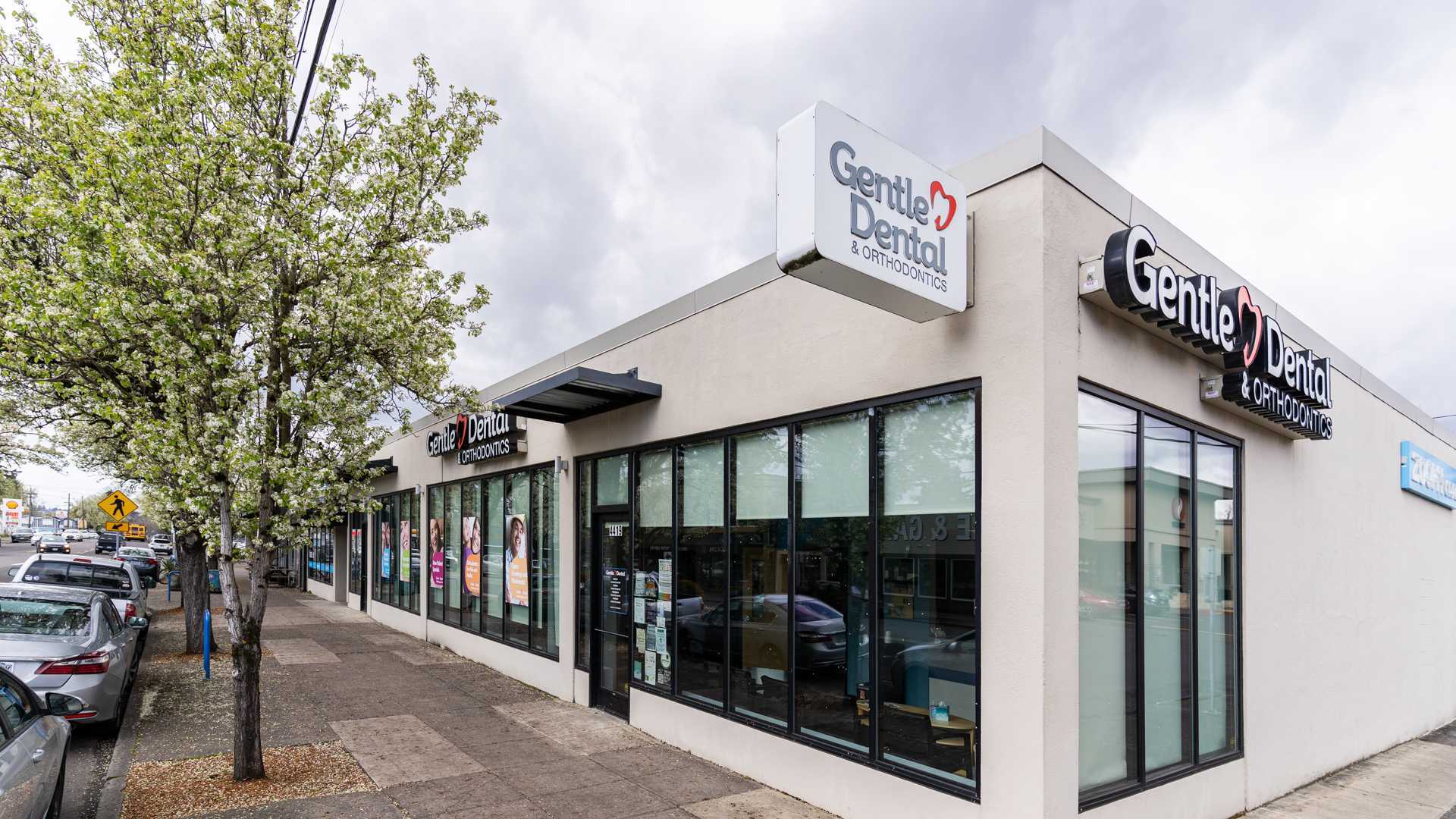dental-office-front-signage_Gentle-Dental-Woodstock