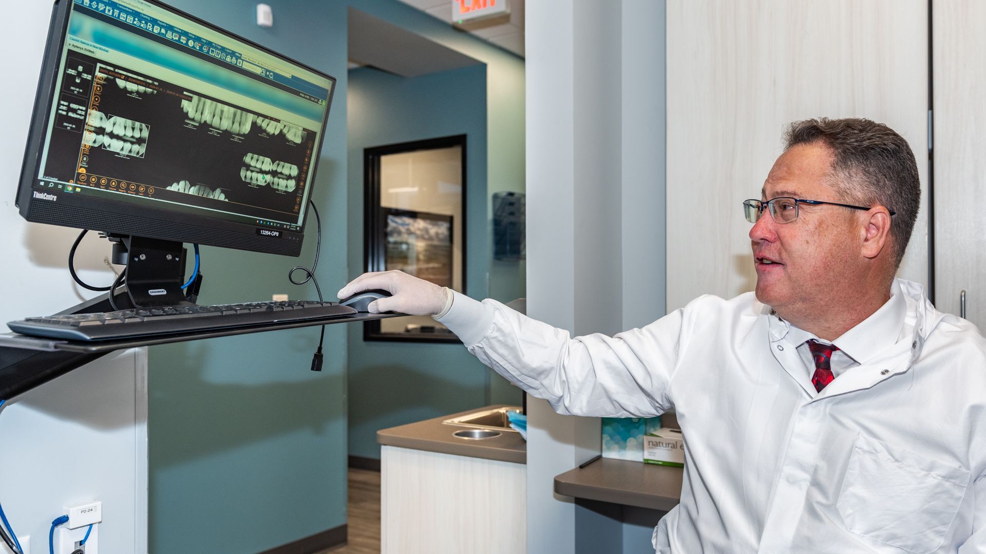 general-dentist-action-shot_Gentle-Dental-South-Maryland