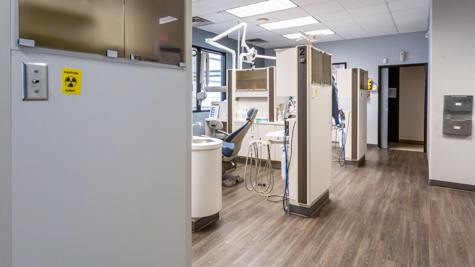 local-dentist-modern-dental-hallway-treatment_Gentle-Dental-Spanish-Trail