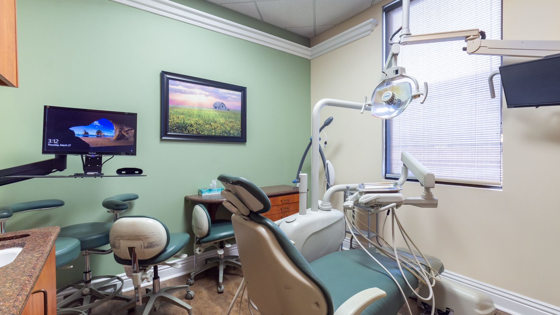 local-dentist-modern-dental-treatment-room_Gentle-Dental-Laguna-Woods